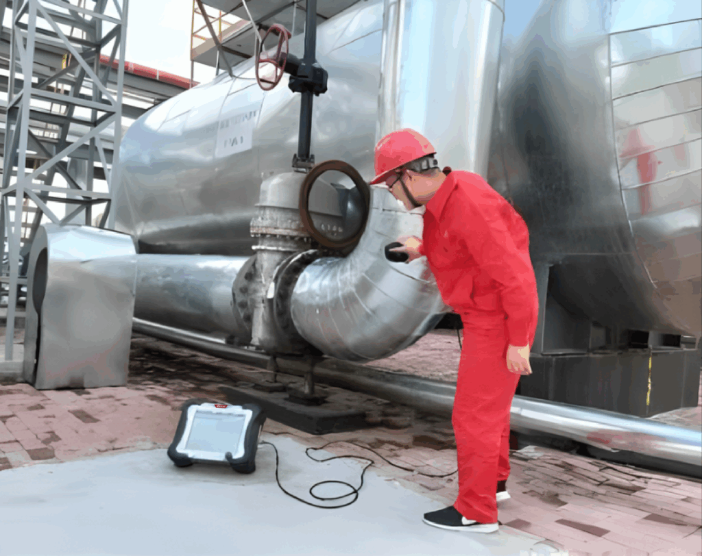 MFE Pulse Pro scanning a pipe using eddy current