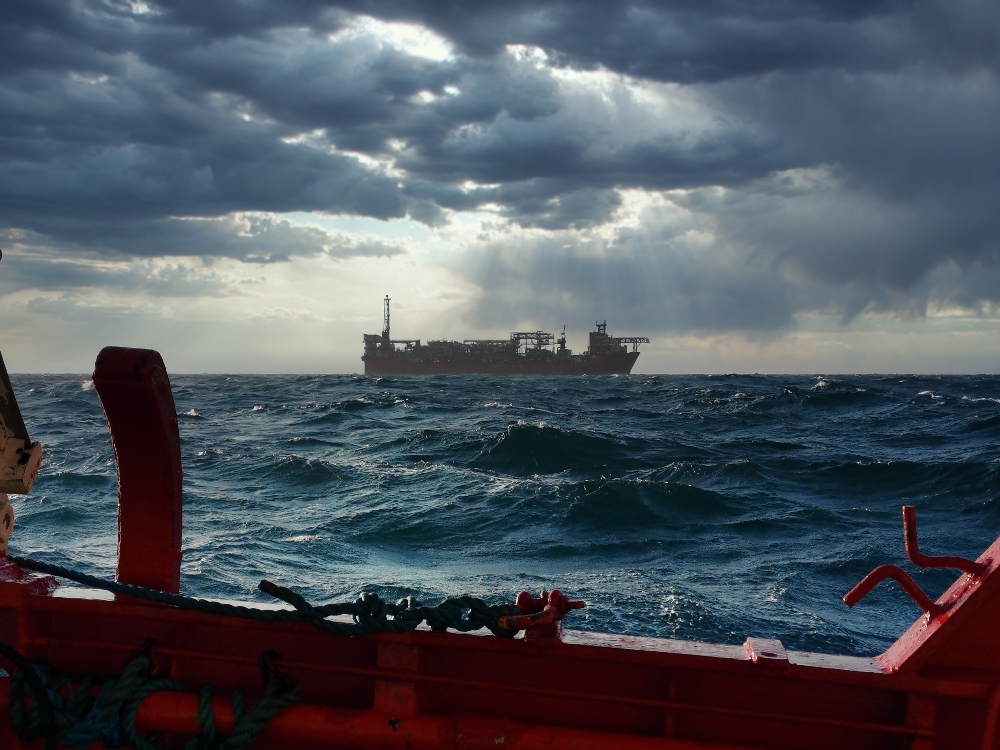 fpso-inspection-harsh-weather